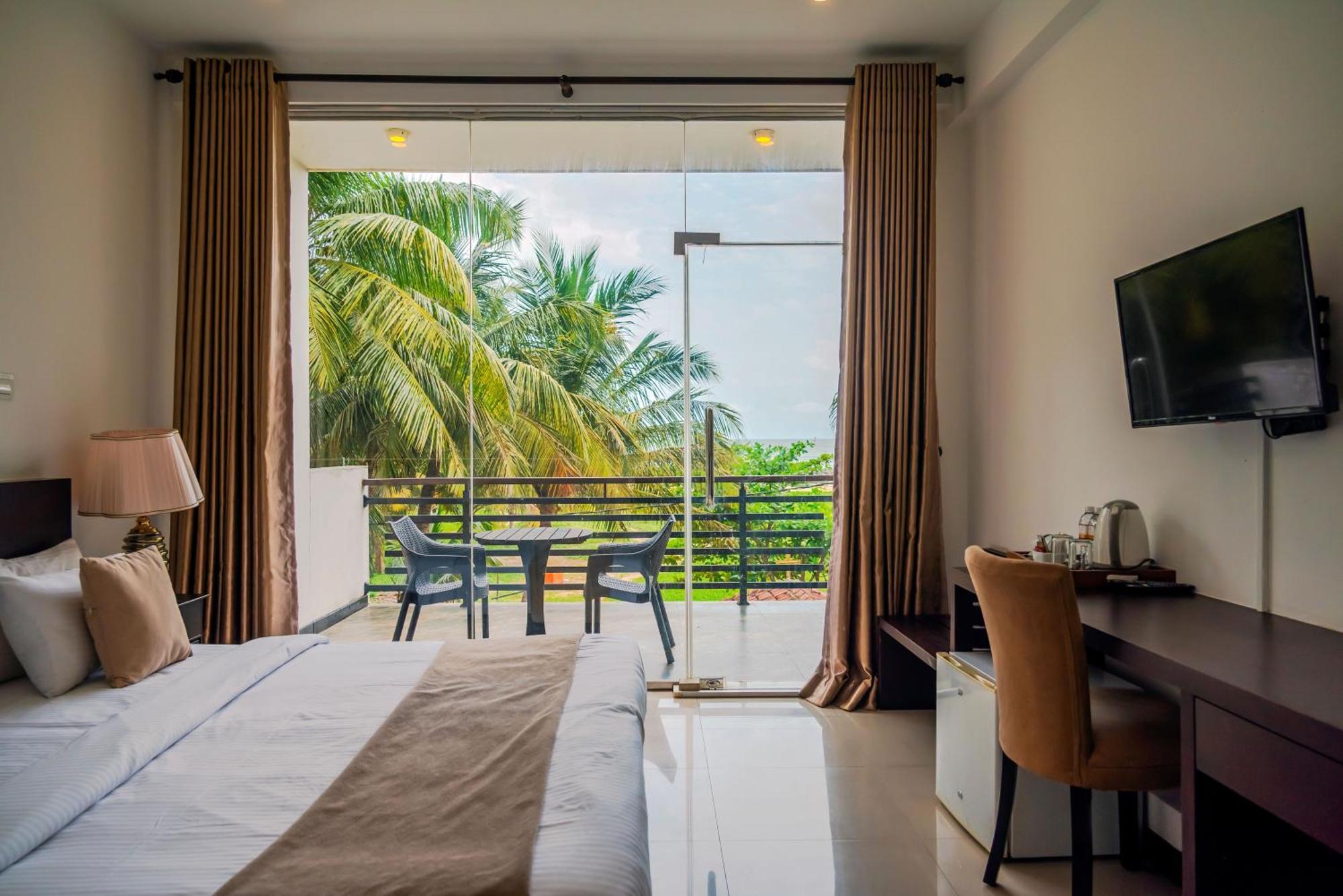 Beverly Beach Negombo Extérieur photo